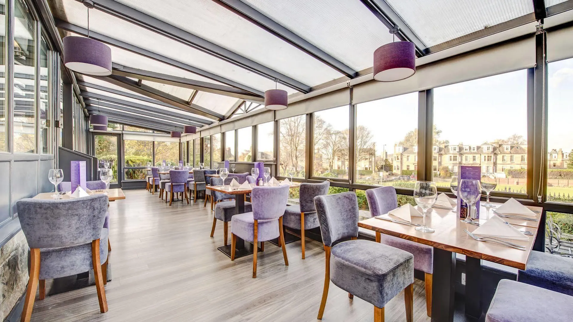 אדינבורו Royal Ettrick Hotel